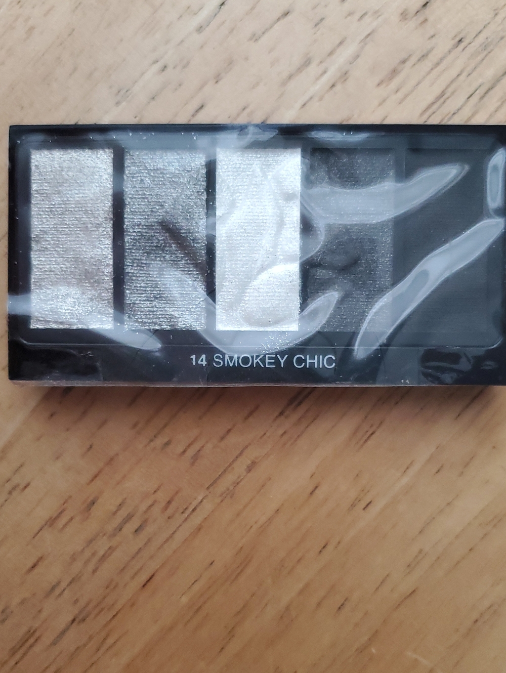 Lancome Hypnose Palette in Black and Silver Colors